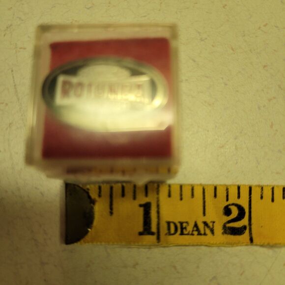 Rotundra hat tie pin Red Black White Collectable - Picture 3 of 4